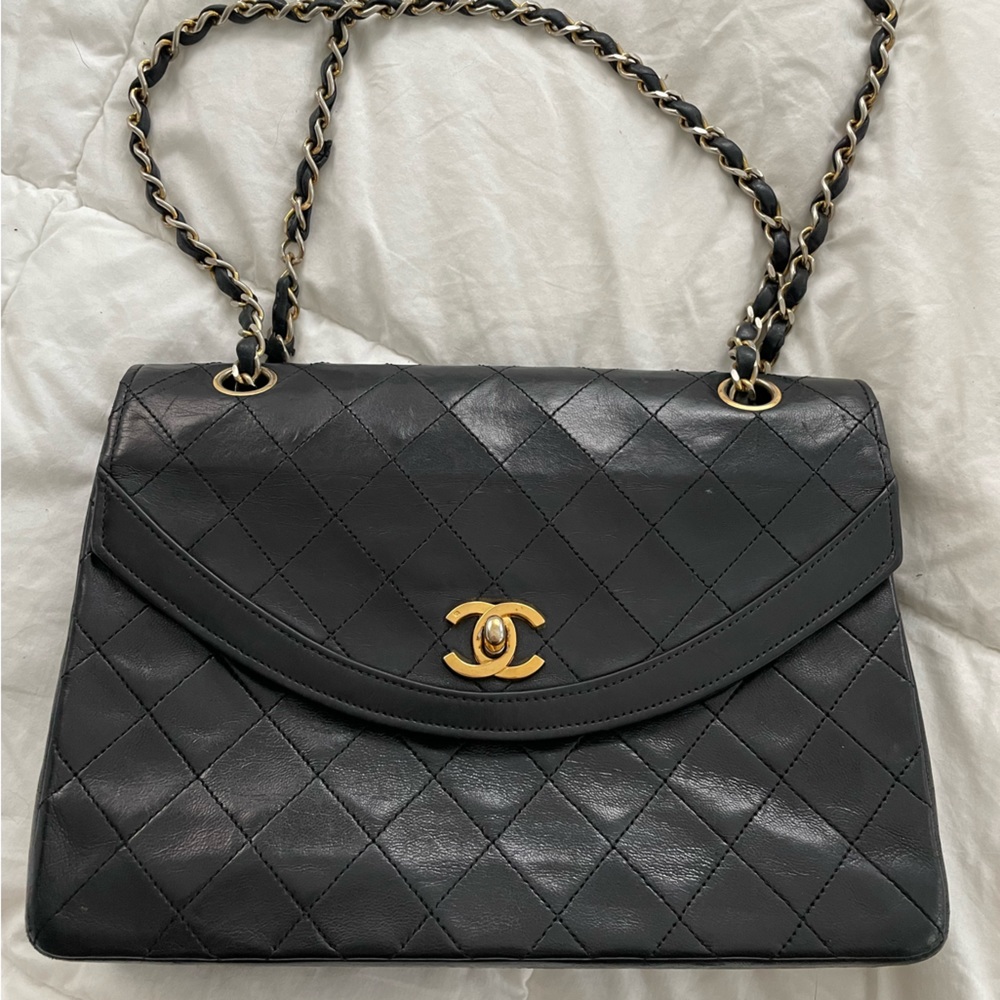 Amazing Vintage Chanel Purse